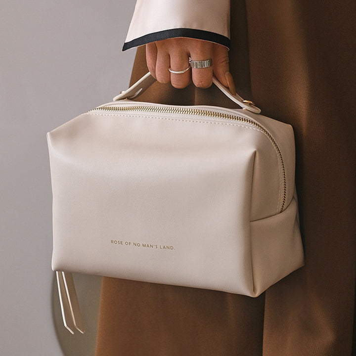 Träge Make-up-Tasche: Tragbar und mit großer Kapazität