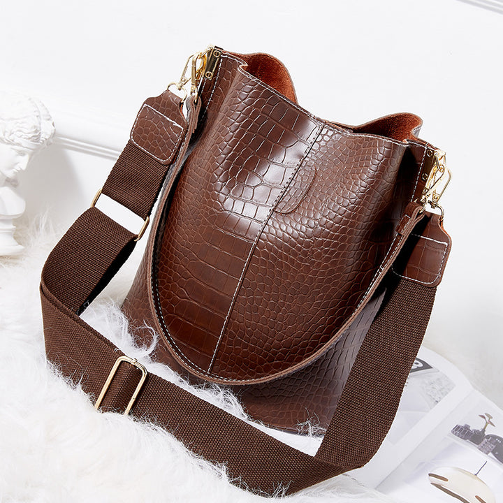Wide Shoulder Strap Leather Shoulder Bag
